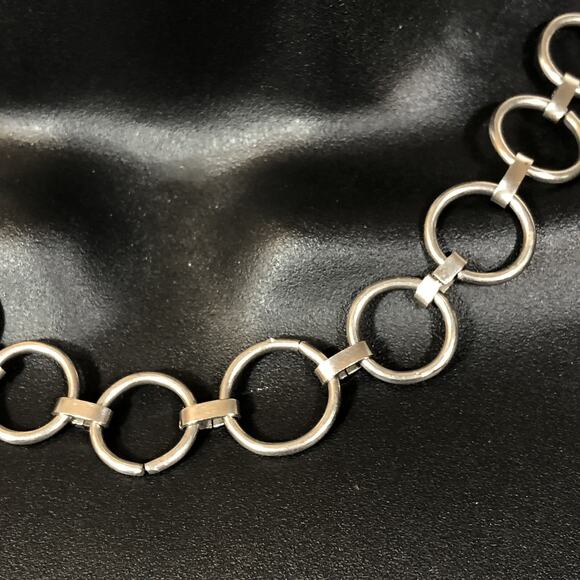 Silver Tone Chunky Choker Circle Necklace, 17" with Hook Closure Retro Statement - Picture 3 of 6